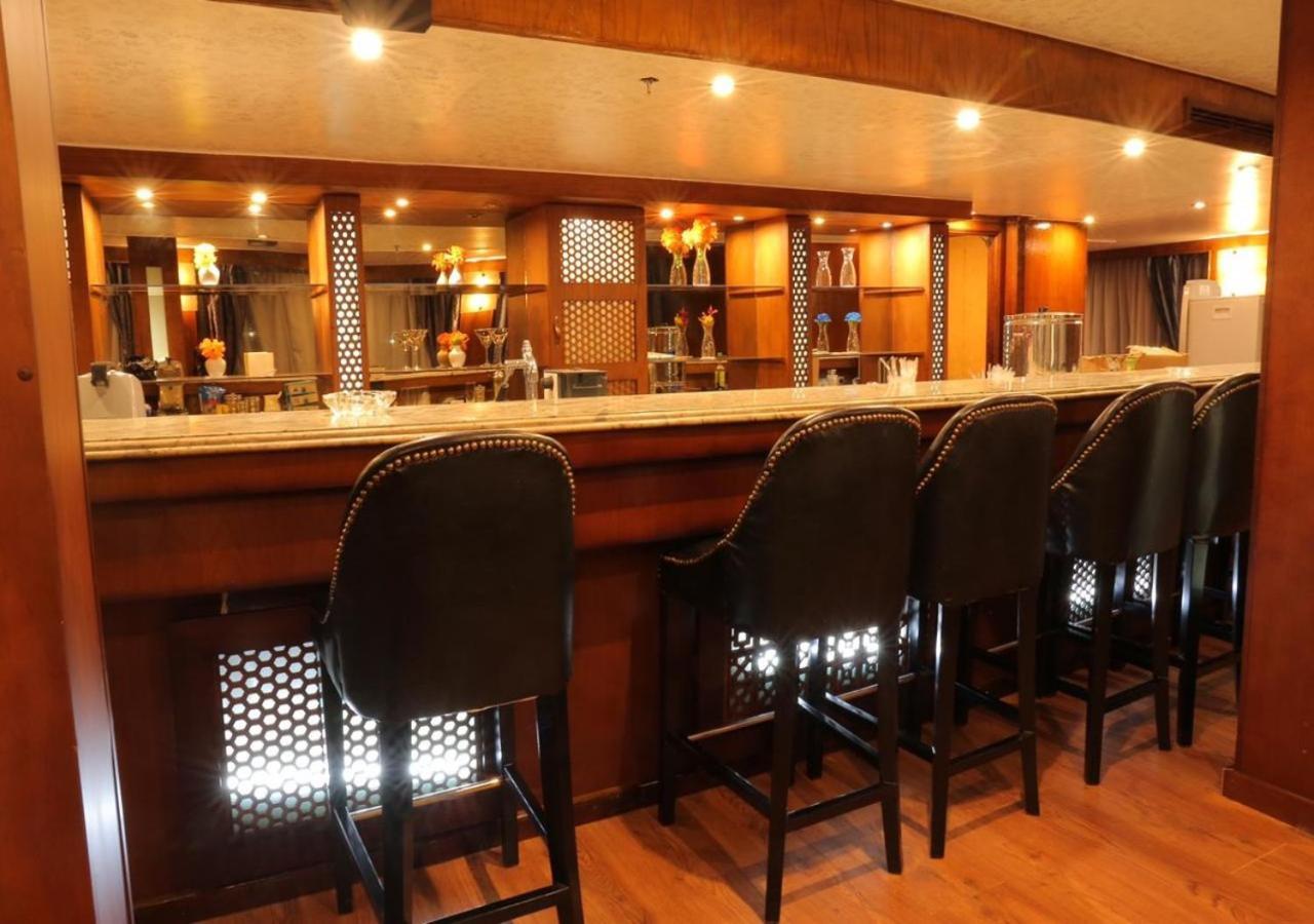 Nile Cruise Al Nabiltan Every Saturday From Luxor 4 Nights & Every Wednesday From Aswan 3 Nights Al Karnak Buitenkant foto